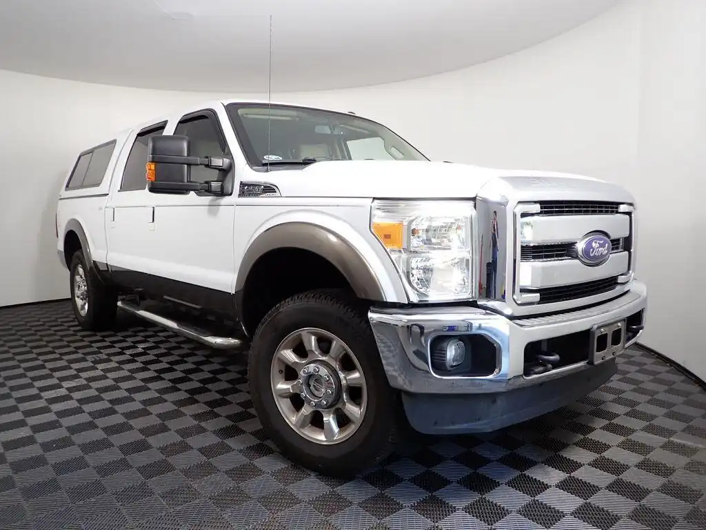 2016 Ford F-250 Lariat 4x4 Crew Cab 8' Box's photo