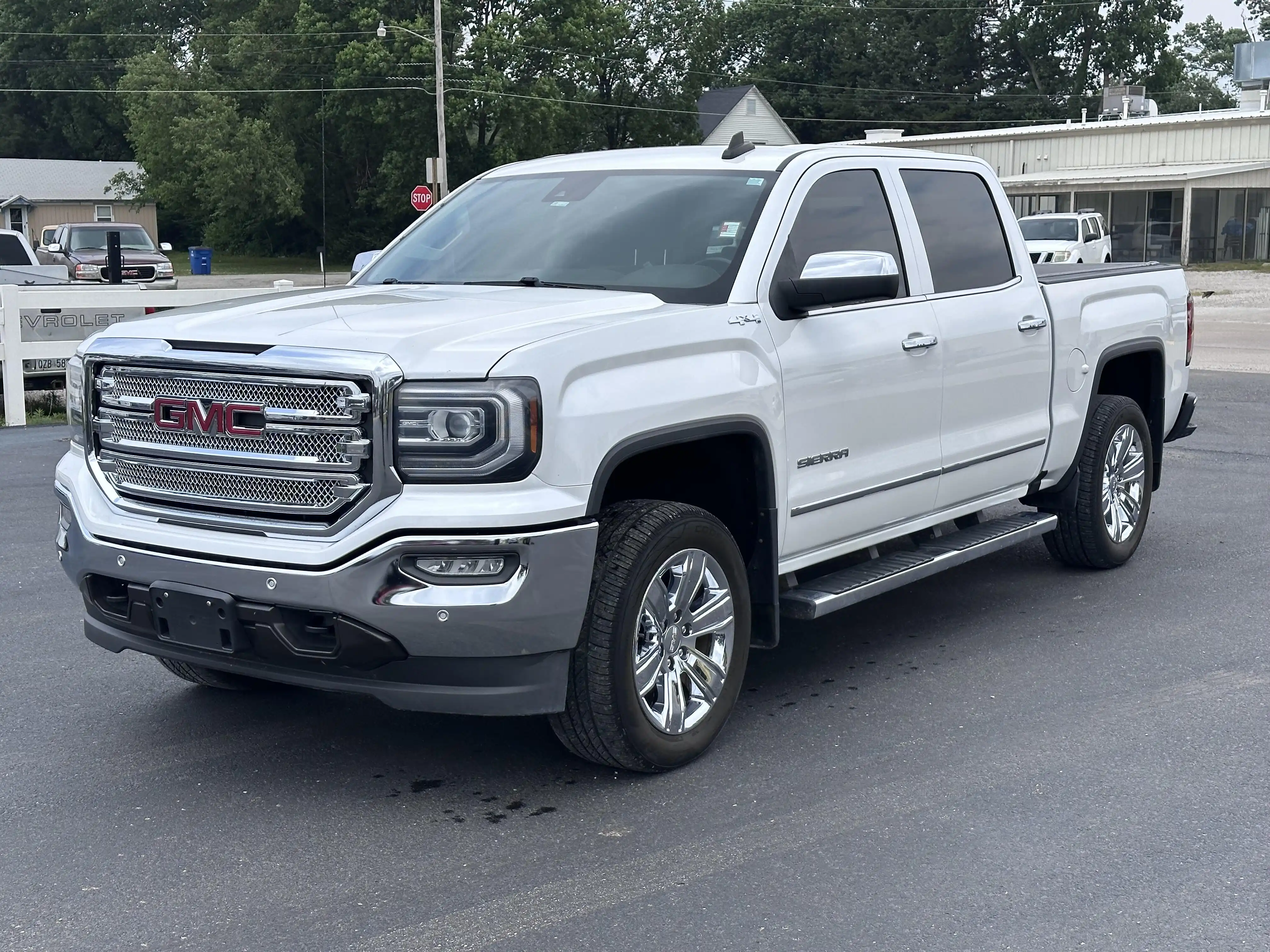 2016 GMC Sierra 4WD Crew Cab Short Box SLT's photo