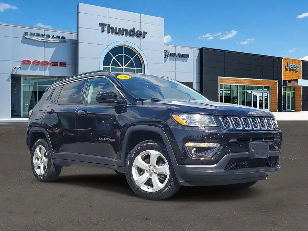 2018 Jeep Compass Latitude 4X4 photo 1