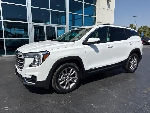 2024 GMC Terrain SLT AWD photo 4