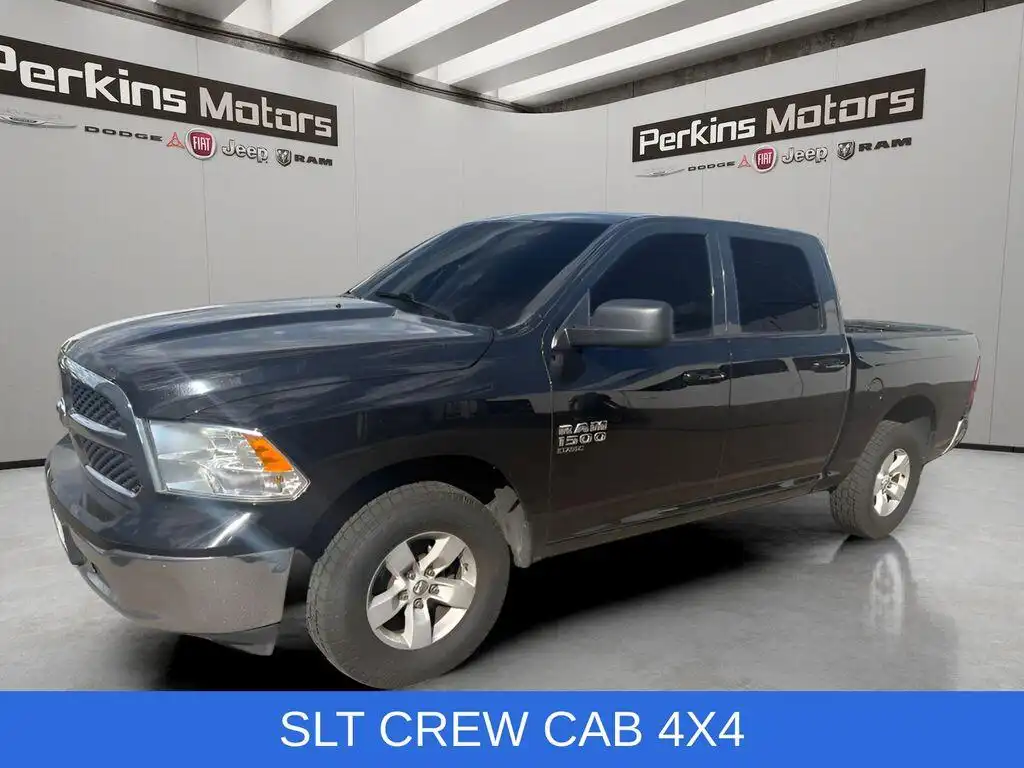 2021 RAM 1500 Classic SLT 4x4 Crew Cab 5'7's photo
