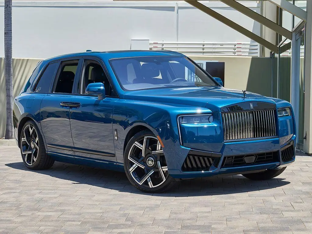 2027 Rolls-Royce Cullinan Black Badge photo 5