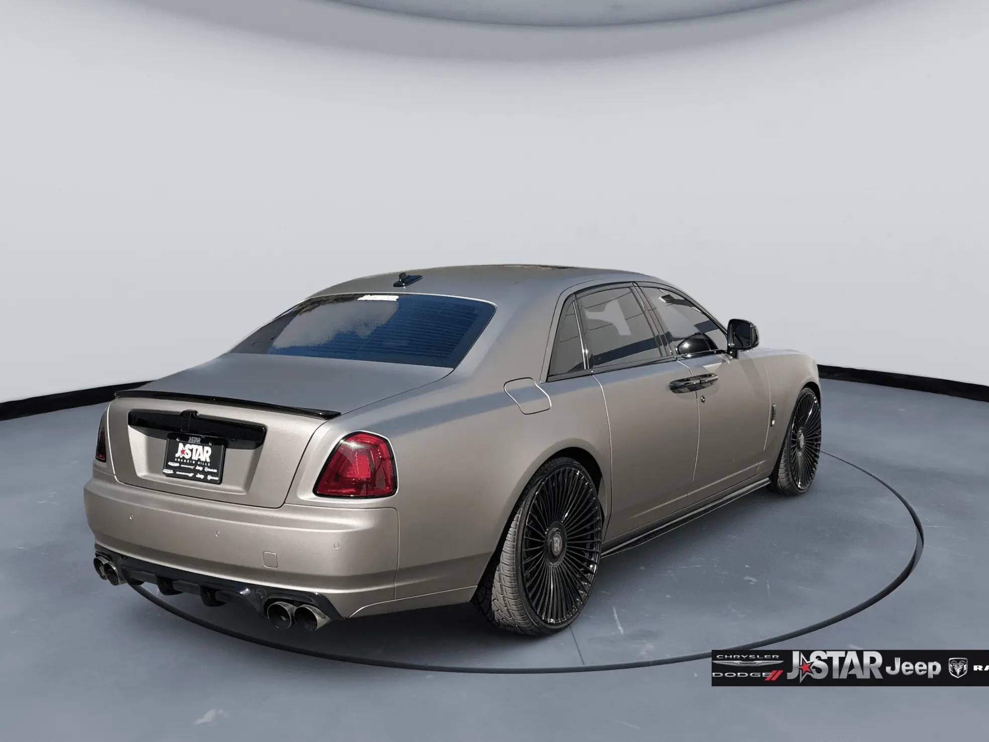2011 Rolls-Royce Ghost Ghost photo 5