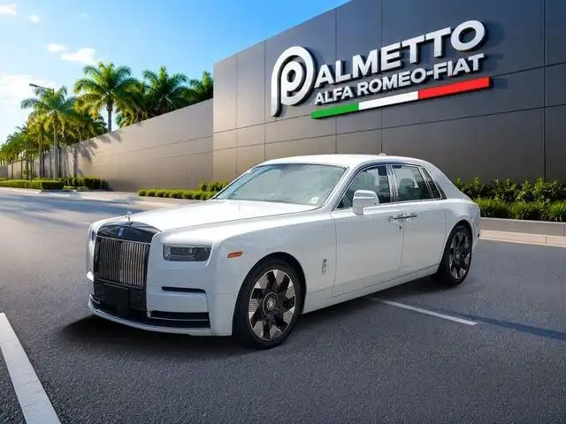 2027 Rolls-Royce Phantom Base's photo