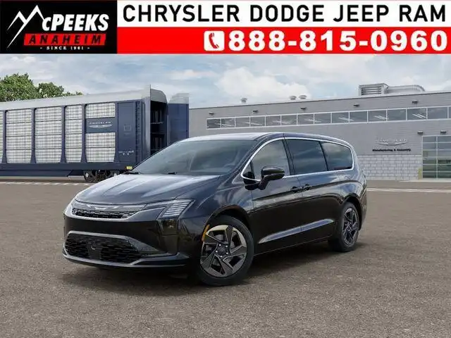 2027 Chrysler Pacifica Limited's photo