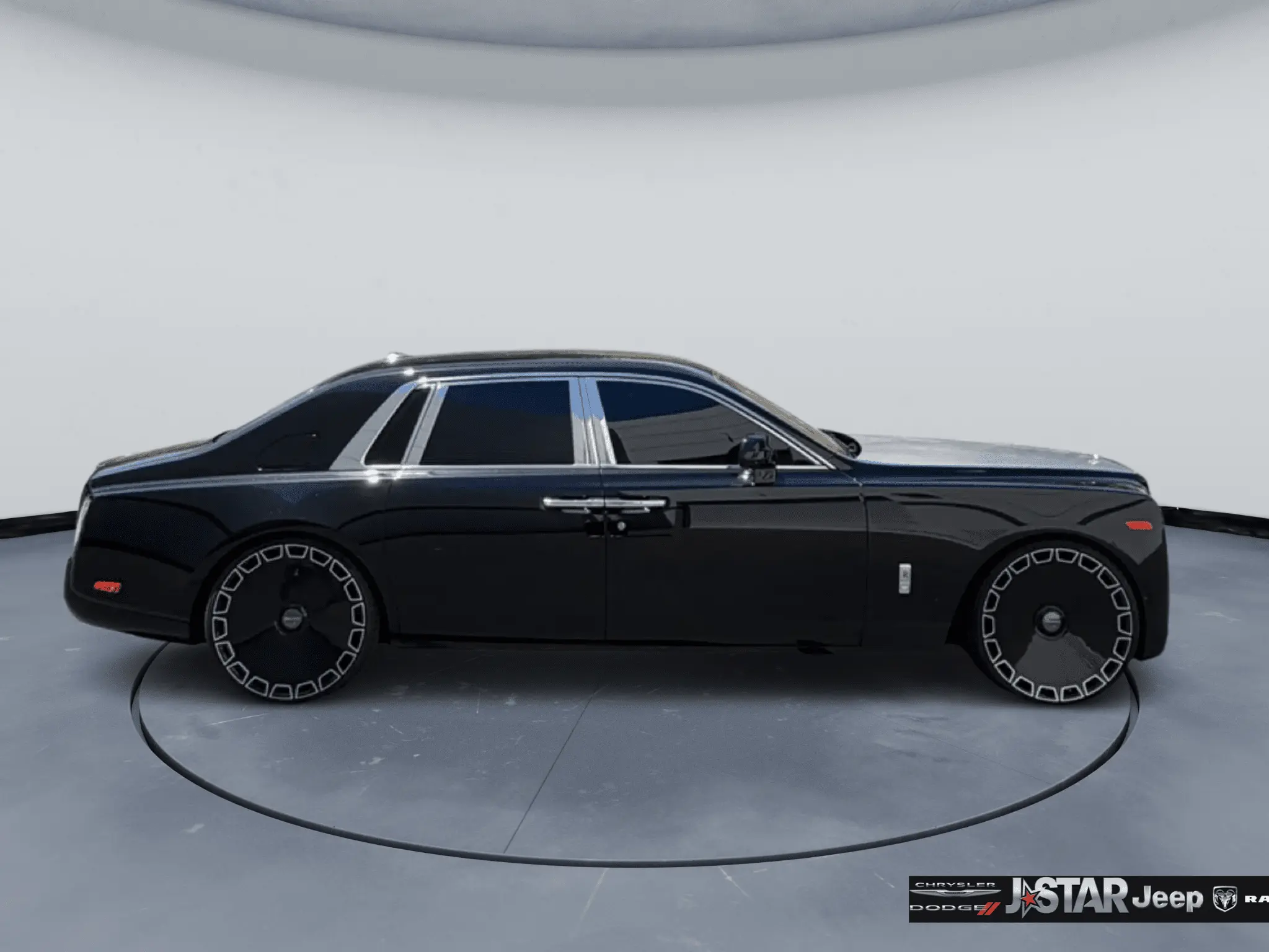 2022 Rolls-Royce Phantom Base photo 4