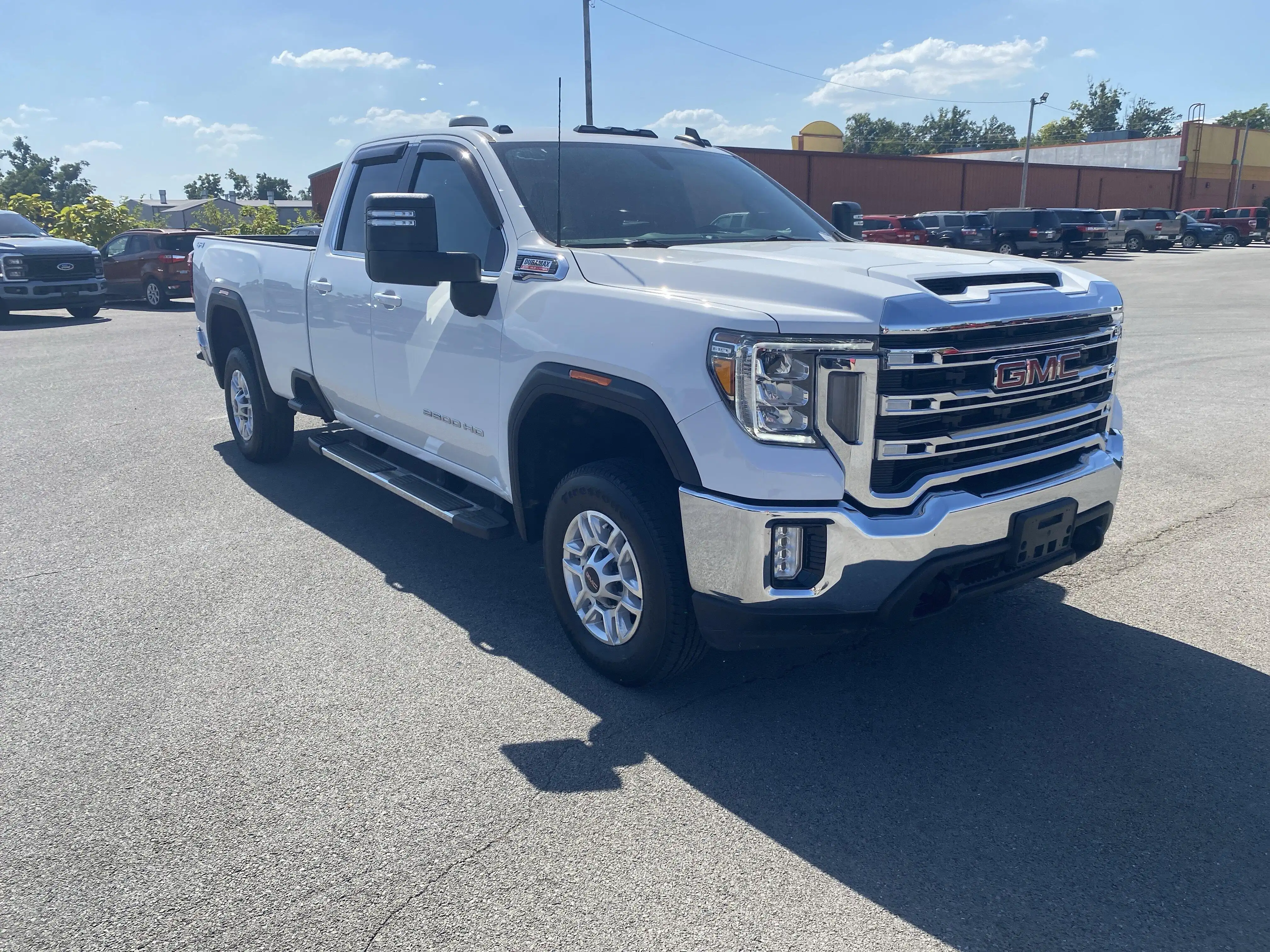 2022 GMC Sierra 4WD Double Cab Long Box SLE's photo