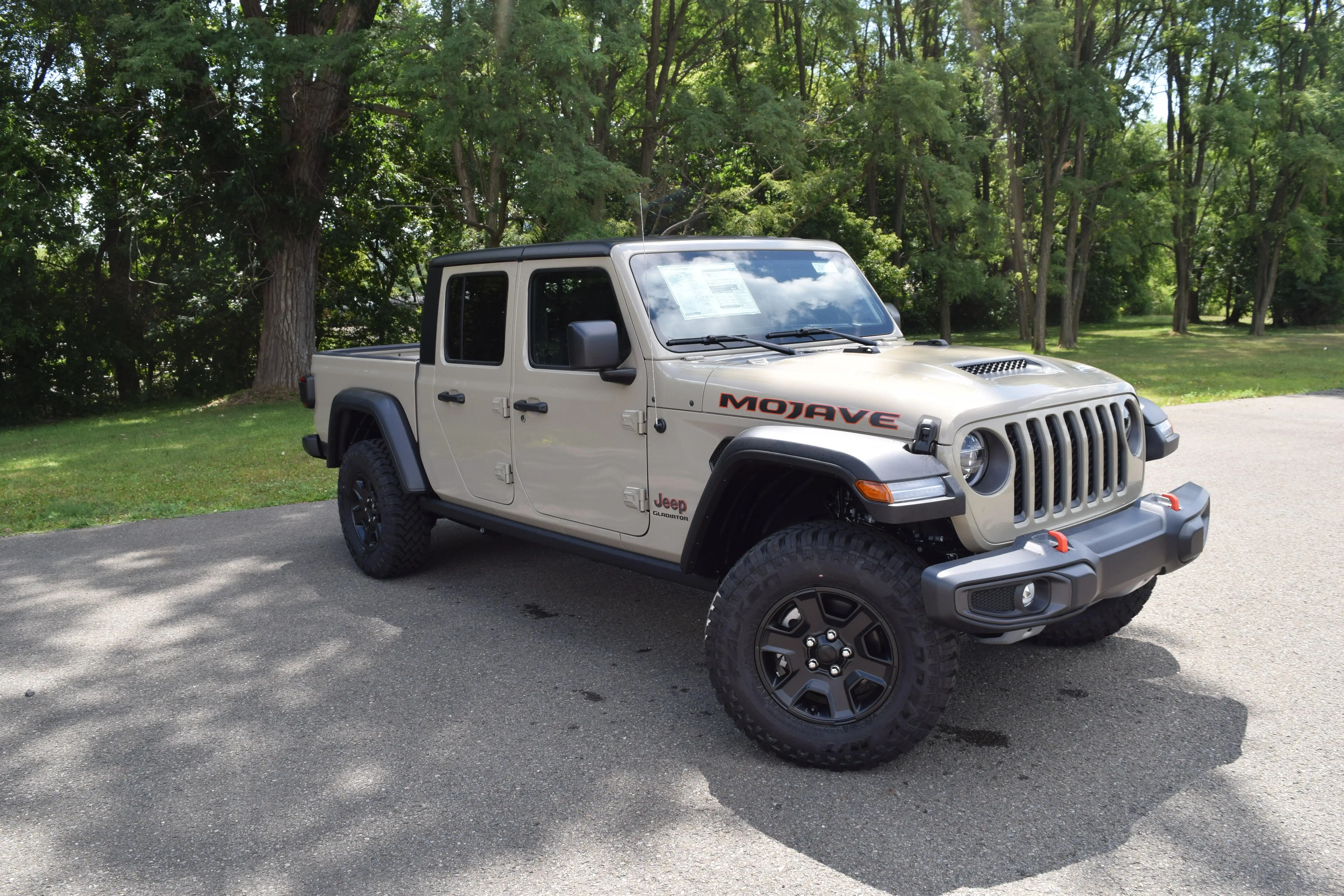 2022 Jeep Gladiator Mojave's photo