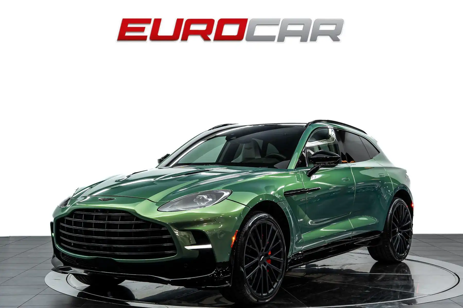 2023 Aston Martin DBX 4.0 V8 707 AWD's photo