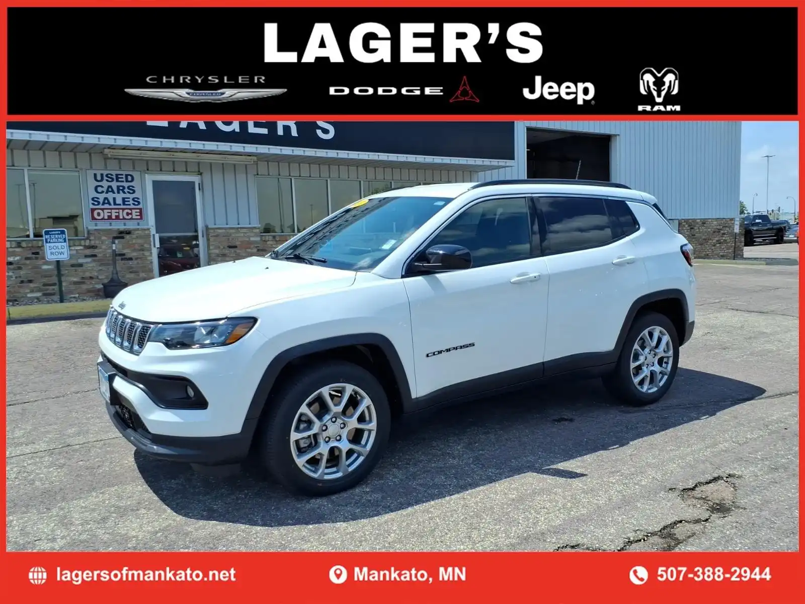 2023 Jeep Compass Latitude Lux 4X4's photo