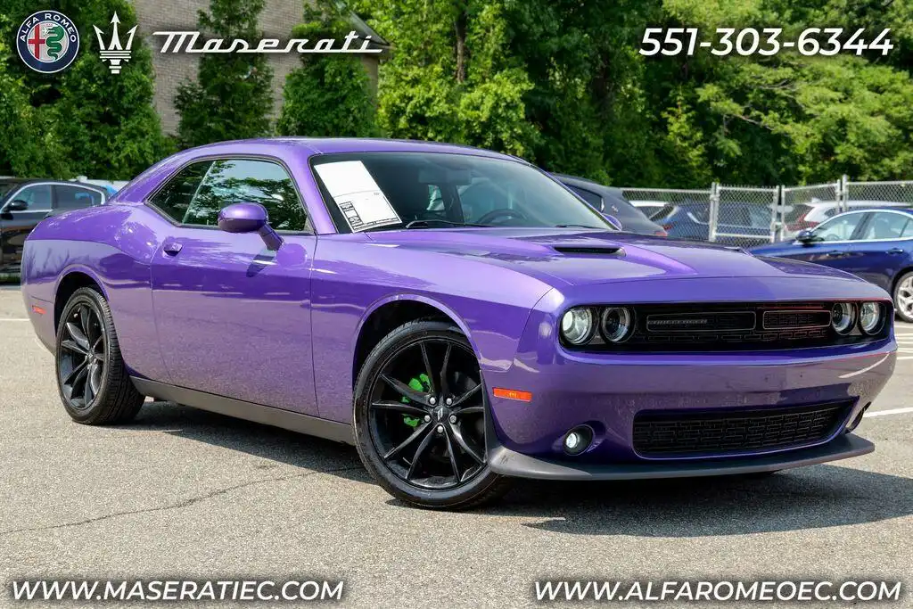 2018 Dodge Challenger SXT's photo