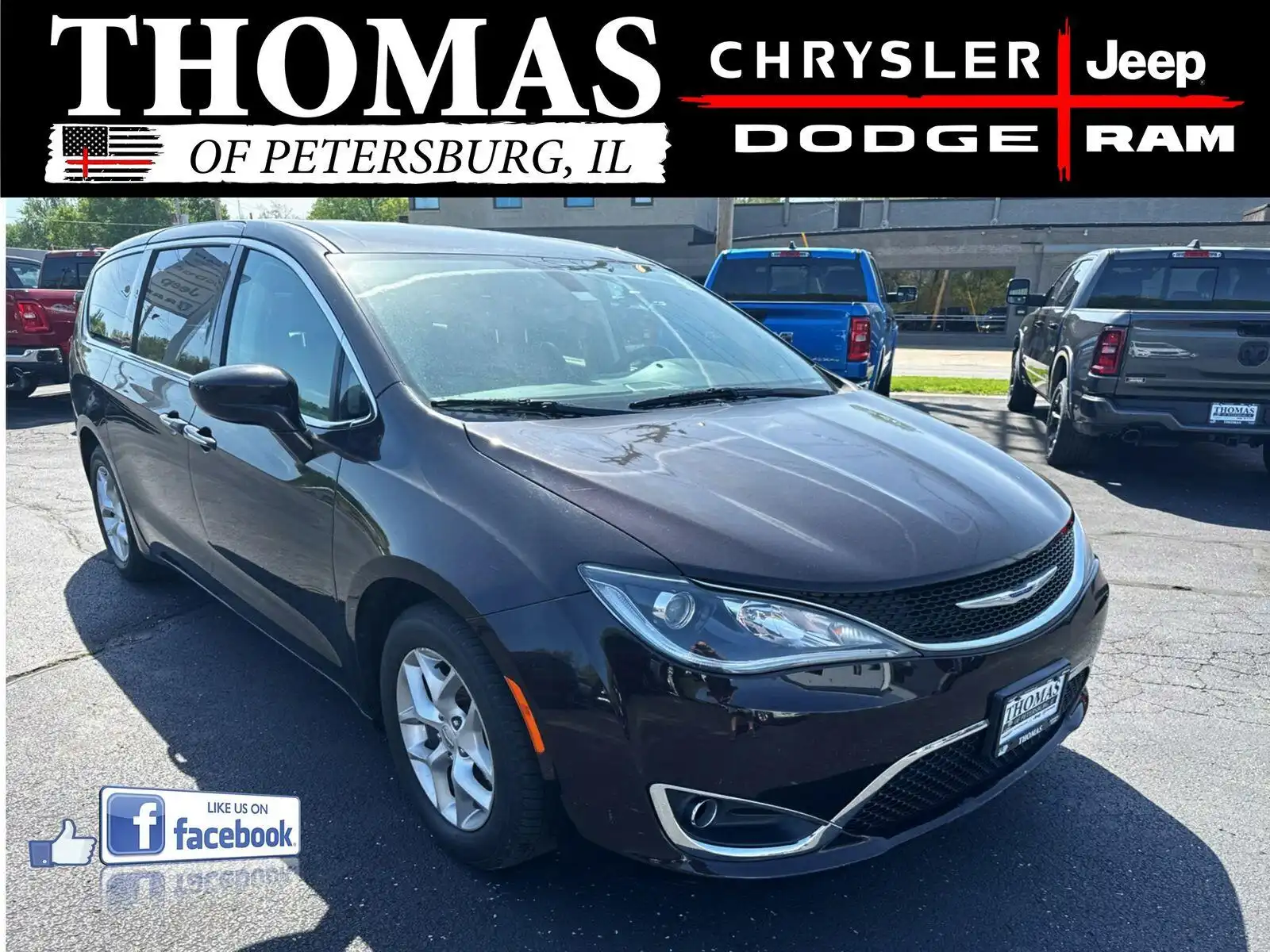 2019 Chrysler Pacifica Touring Plus's photo