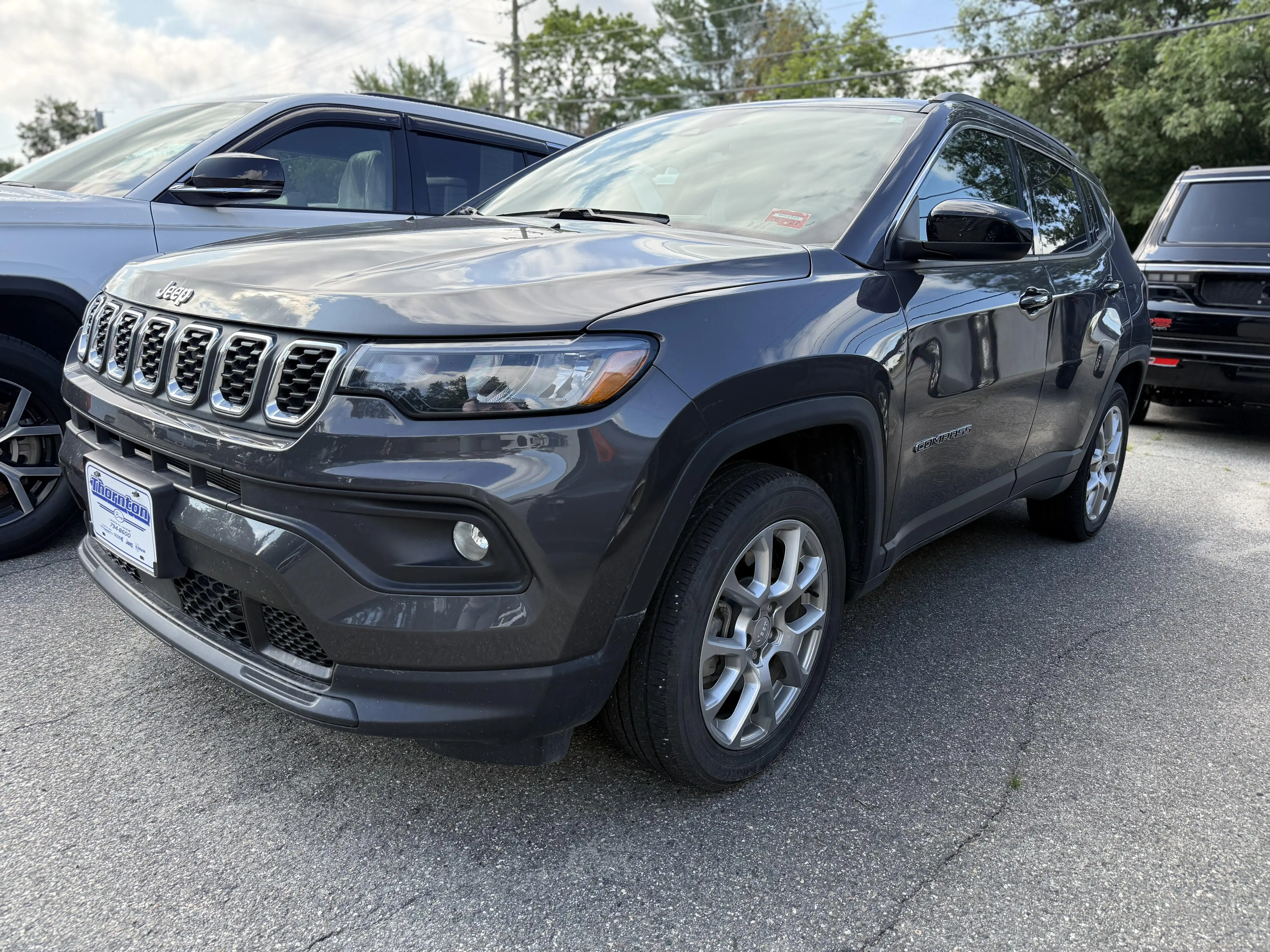 2024 Jeep Compass Latitude Lux 4X4's photo