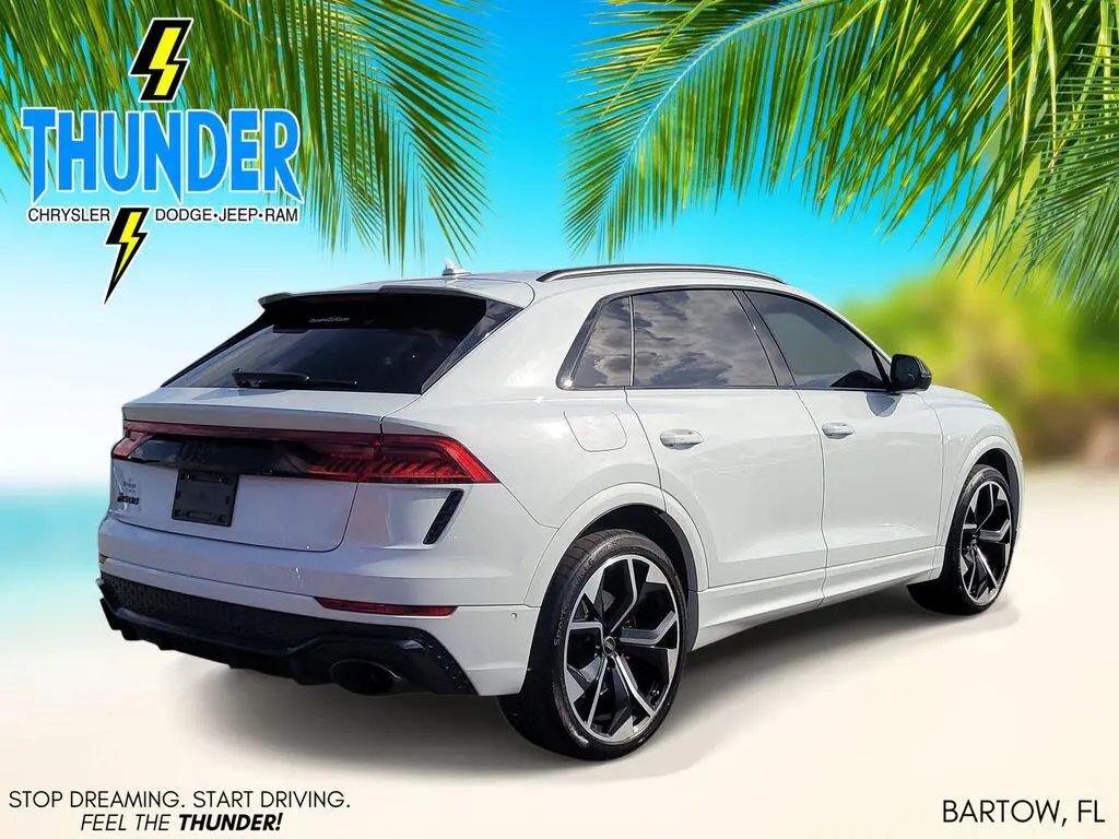 2022 Audi RS Q8 Base photo 4