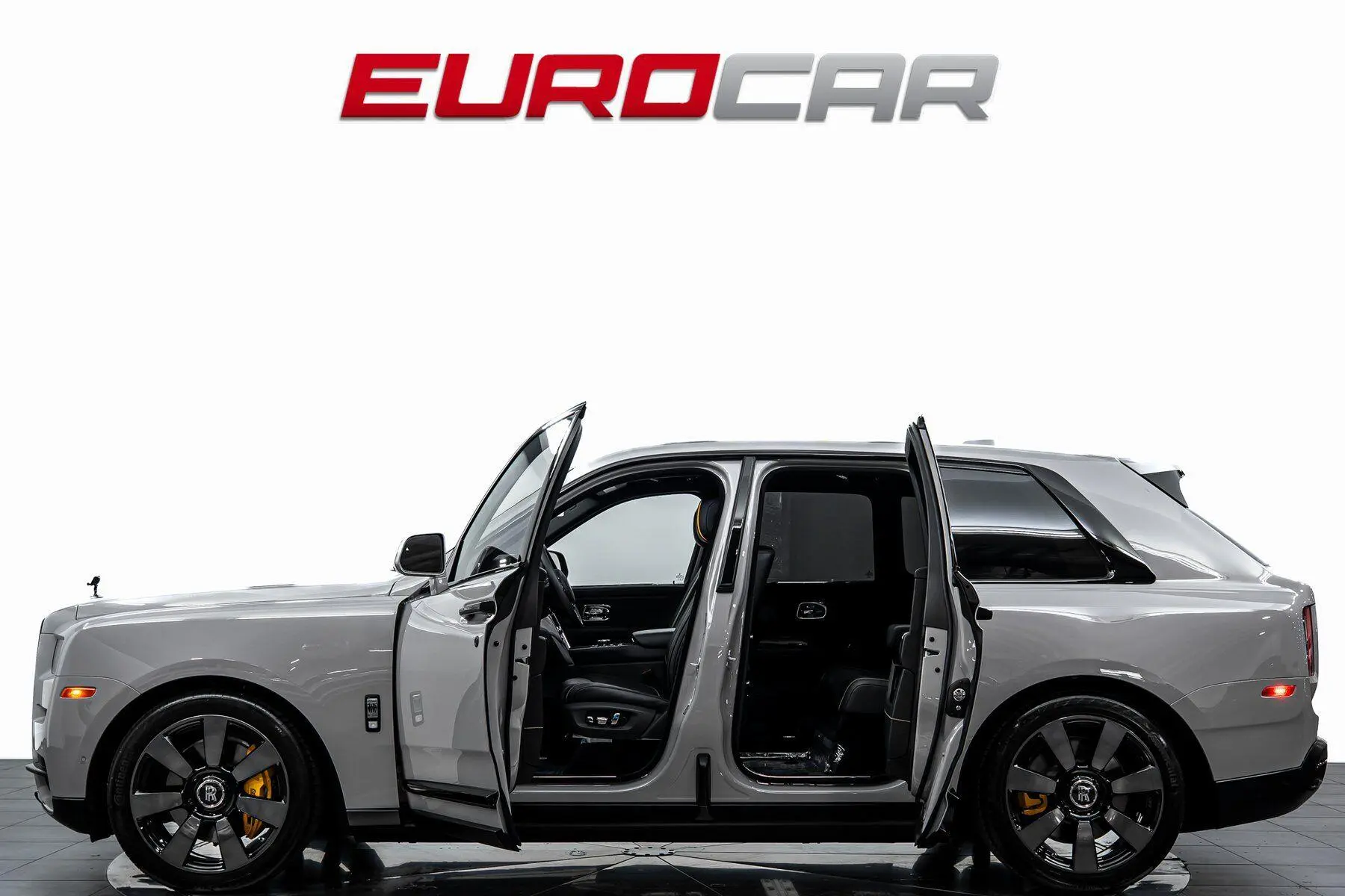 2024 Rolls-Royce Cullinan Base photo 3