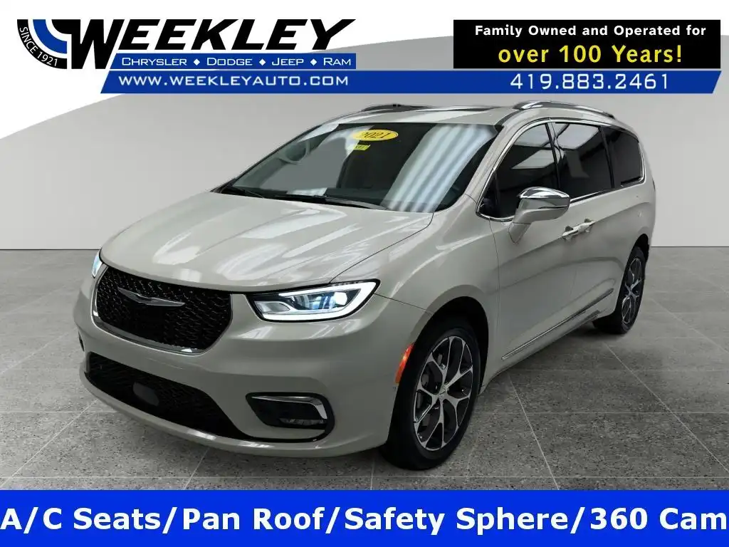 2021 Chrysler Pacifica Limited's photo