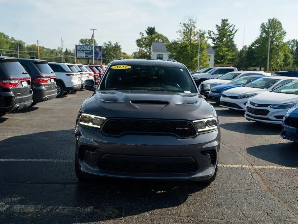 2025 Dodge Durango R/T AWD Plus photo 3
