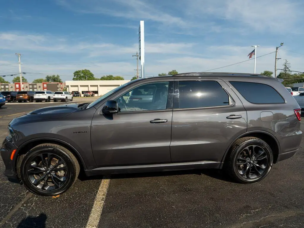 2025 Dodge Durango R/T AWD Plus photo 4