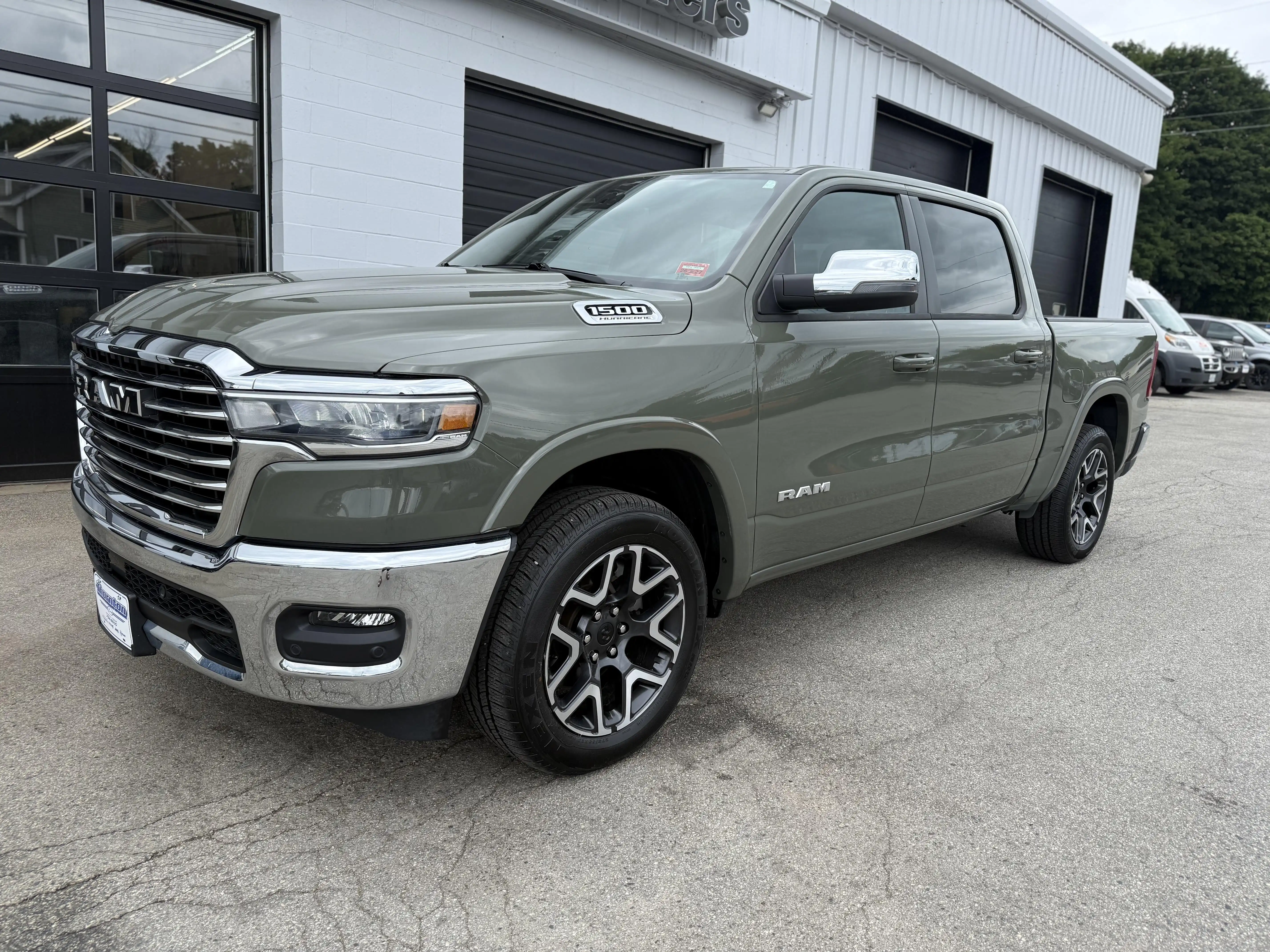 2026 RAM 1500 Laramie 4x4 Crew Cab 5'7's photo