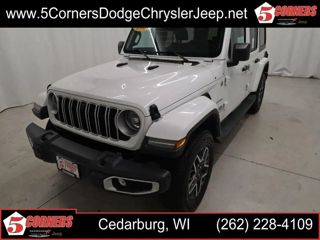 2024 Jeep Wrangler Sahara's photo