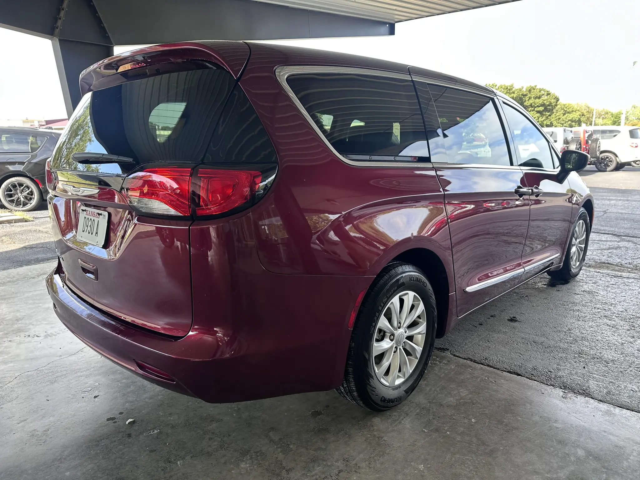Vehicle Image 2