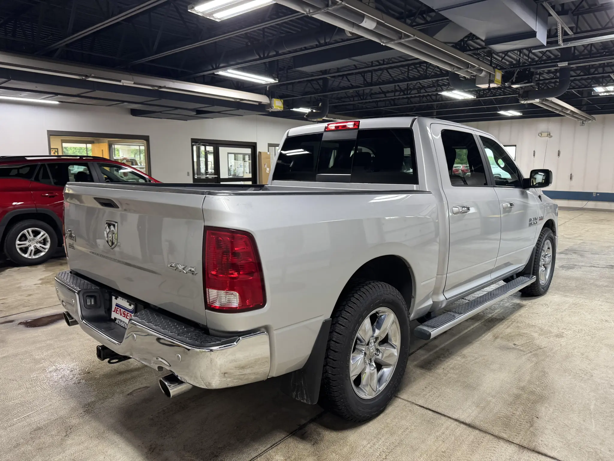 2017 RAM 1500 Big Horn 4WD Crew Cab 5'7 photo 4
