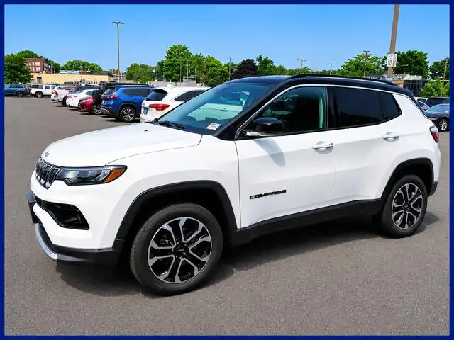 2022 Jeep Compass Limited 4X4's photo