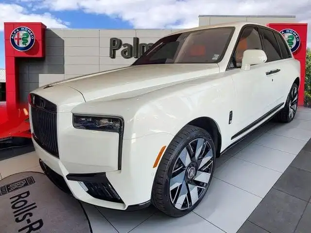 2027 Rolls-Royce Cullinan Base's photo