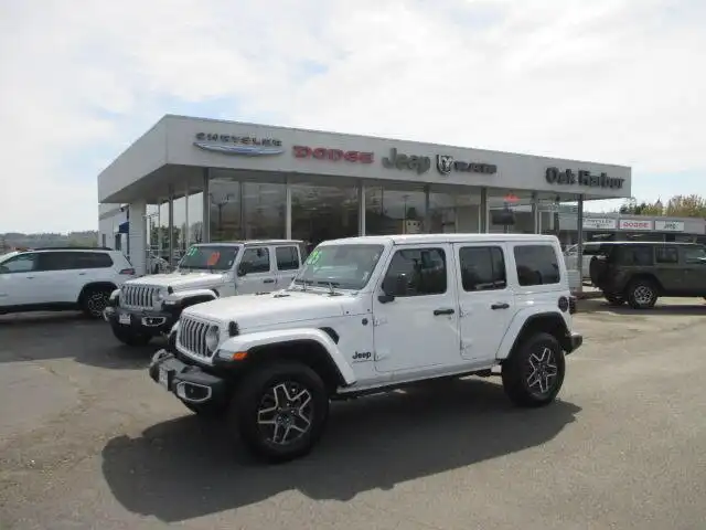 2025 Jeep Wrangler Sahara's photo
