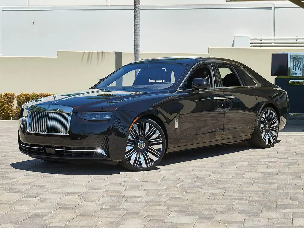 2027 Rolls-Royce Ghost Base photo 1