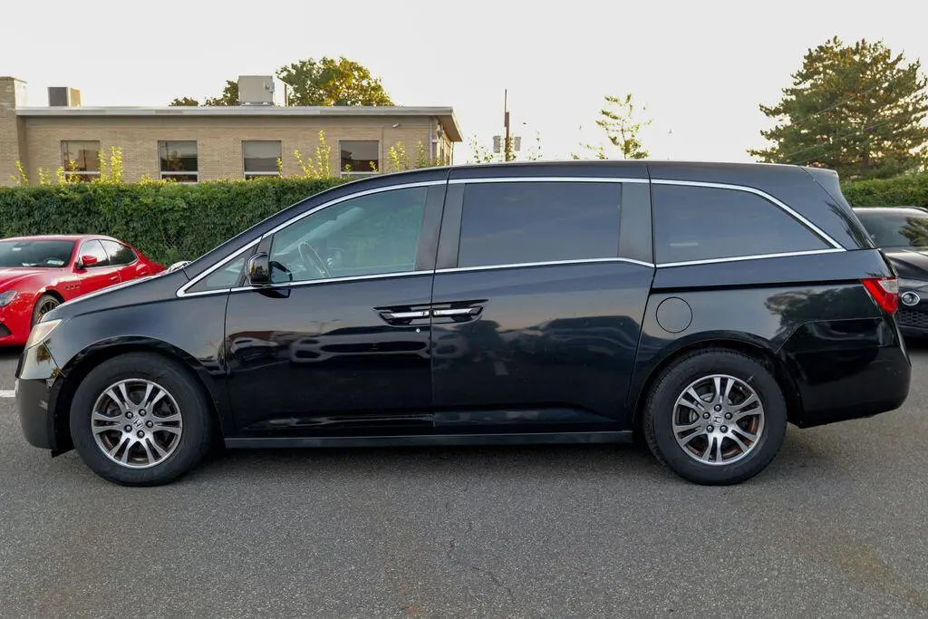 2013 Honda Odyssey EX photo 4