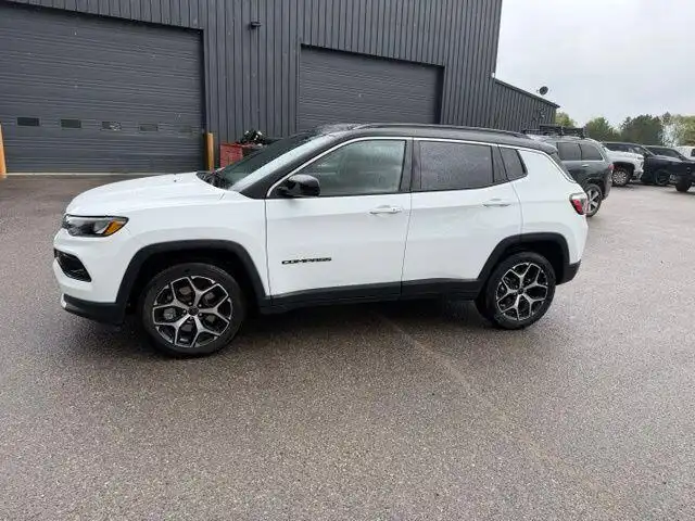2025 Jeep Compass Limited 4X4's photo