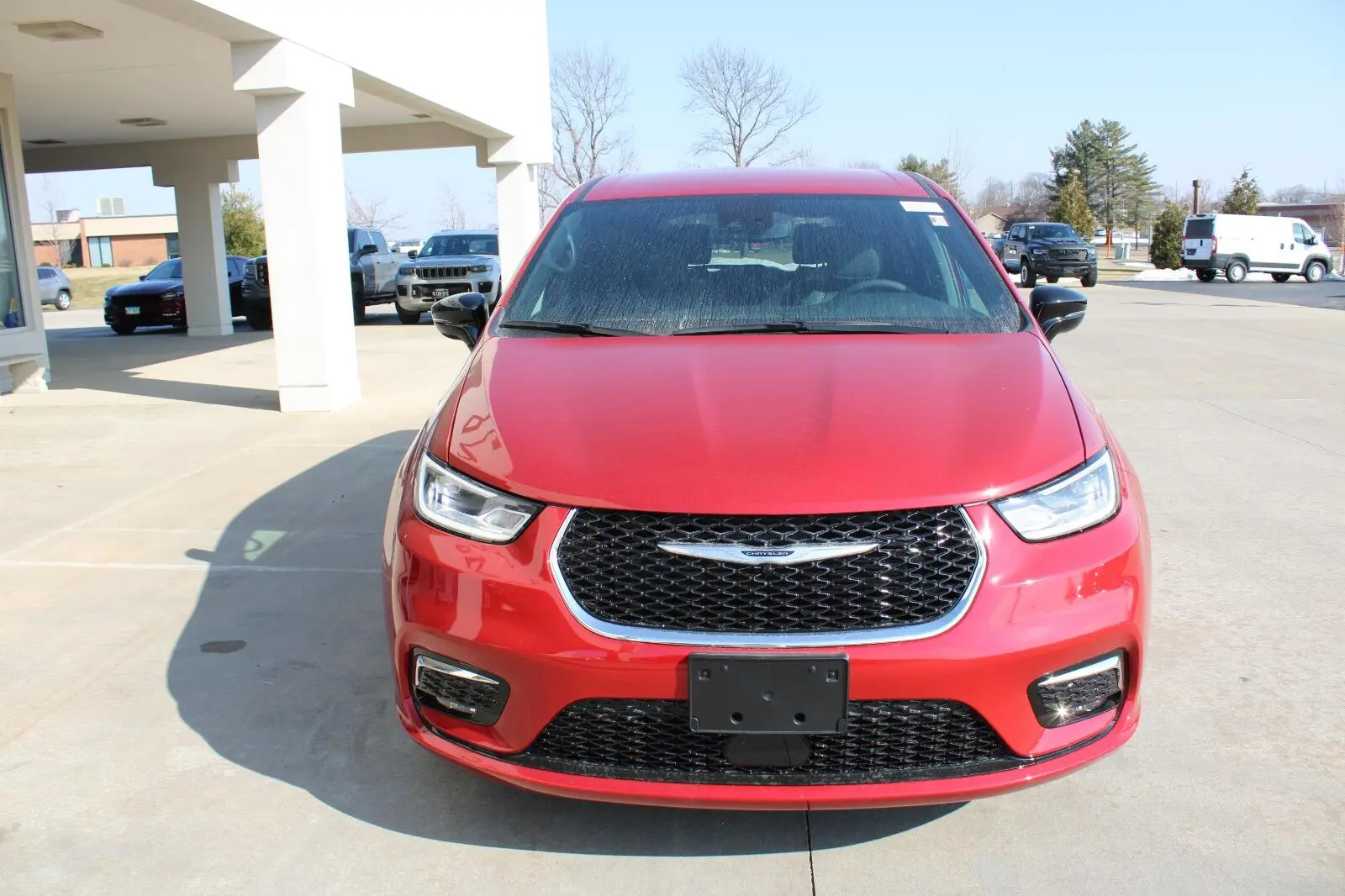 2026 Chrysler Pacifica Select photo 3