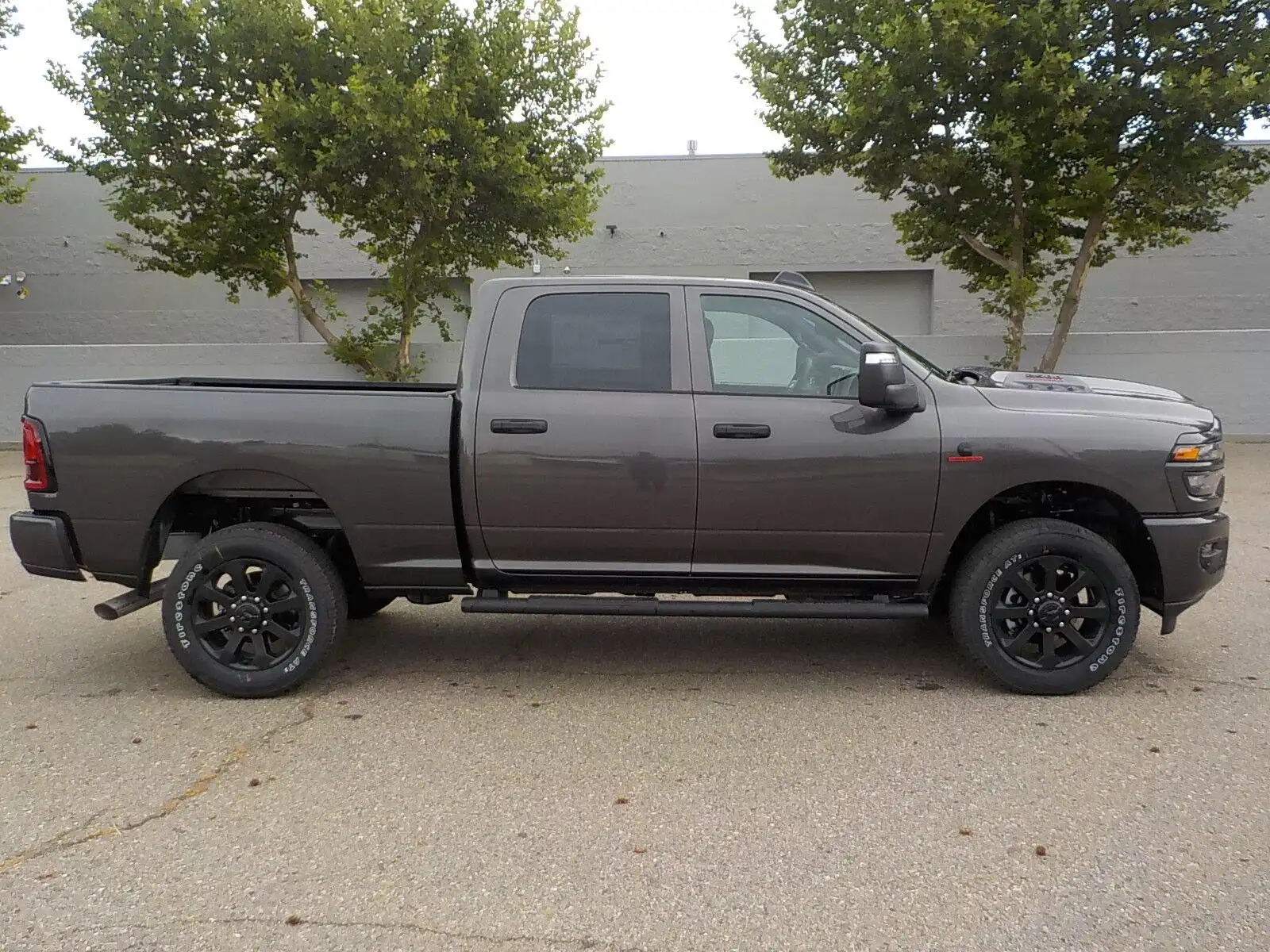 2026 RAM 2500 Tradesman/Black Express 4X4 Crew Cab SWB's photo
