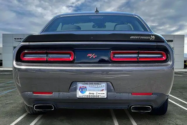2023 Dodge Challenger R/T Scat Pack photo 3