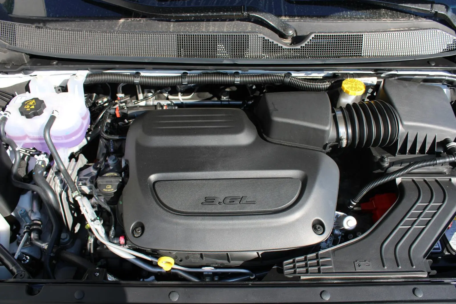 2026 Chrysler Pacifica Select photo 4