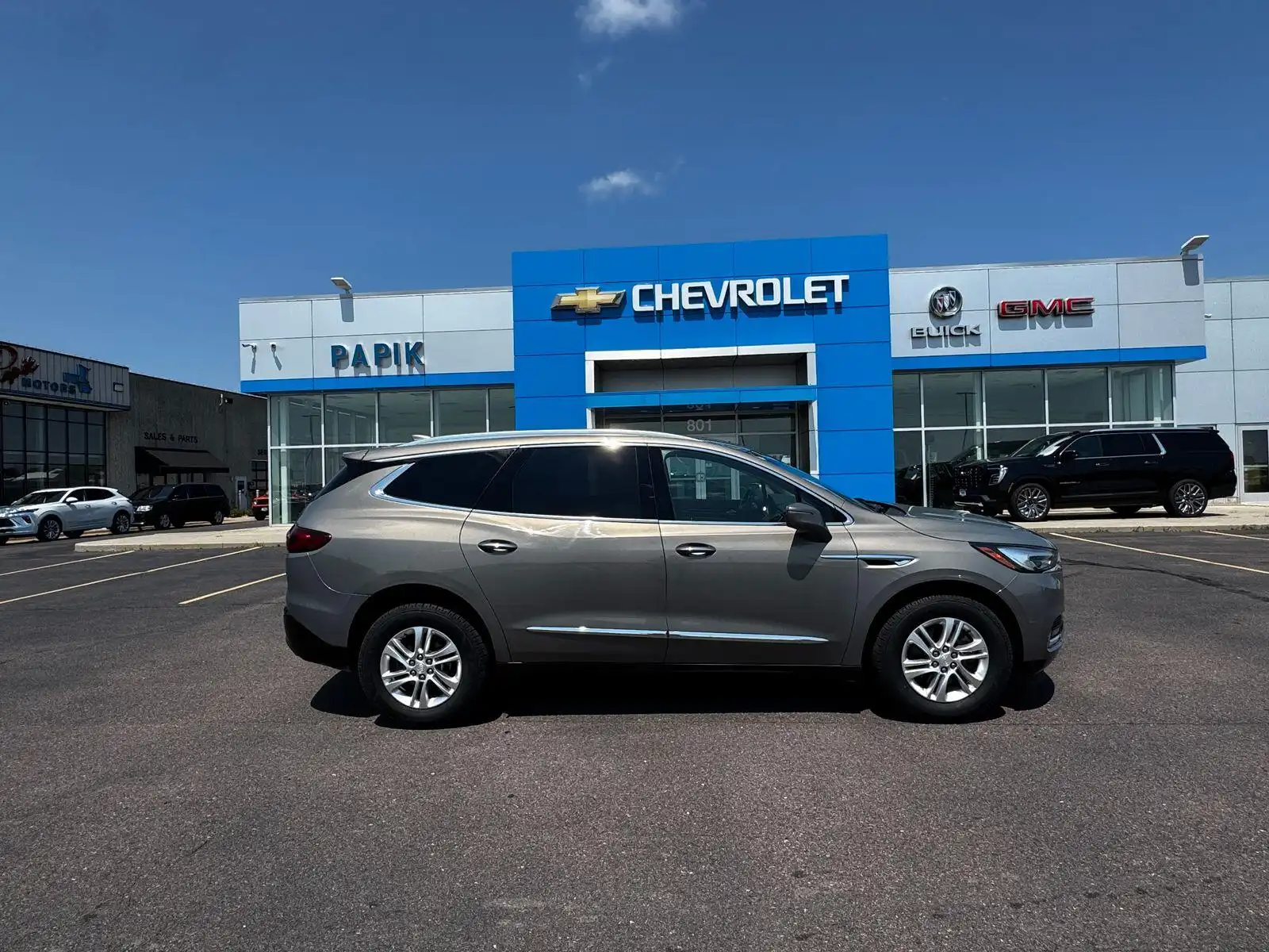 2019 Buick Enclave Essence AWD's photo