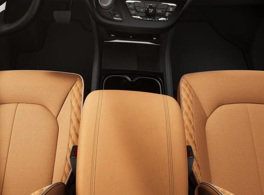 2026 Chrysler Pacifica Pinnacle photo 4