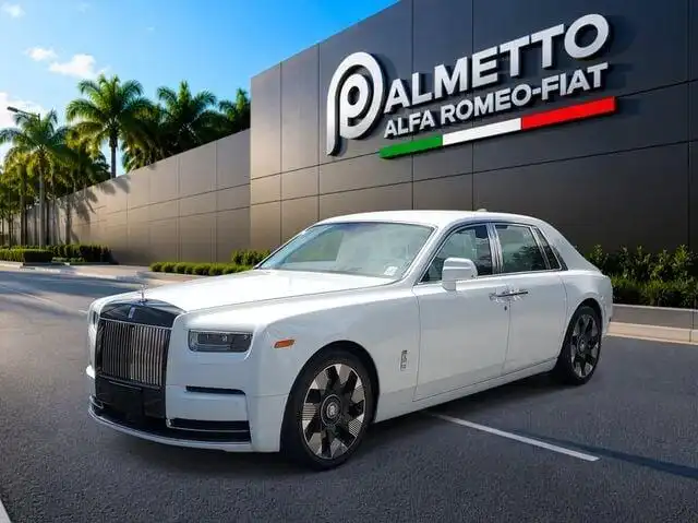 2027 Rolls-Royce Phantom Base's photo