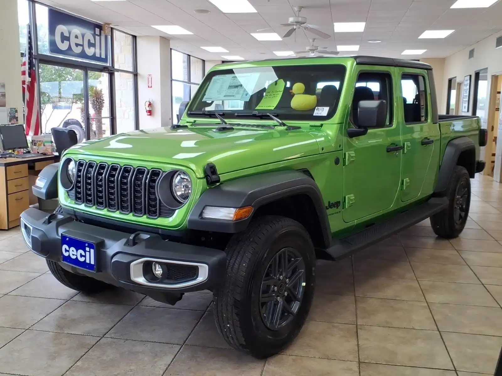2026 Jeep Gladiator Sport Auto's photo