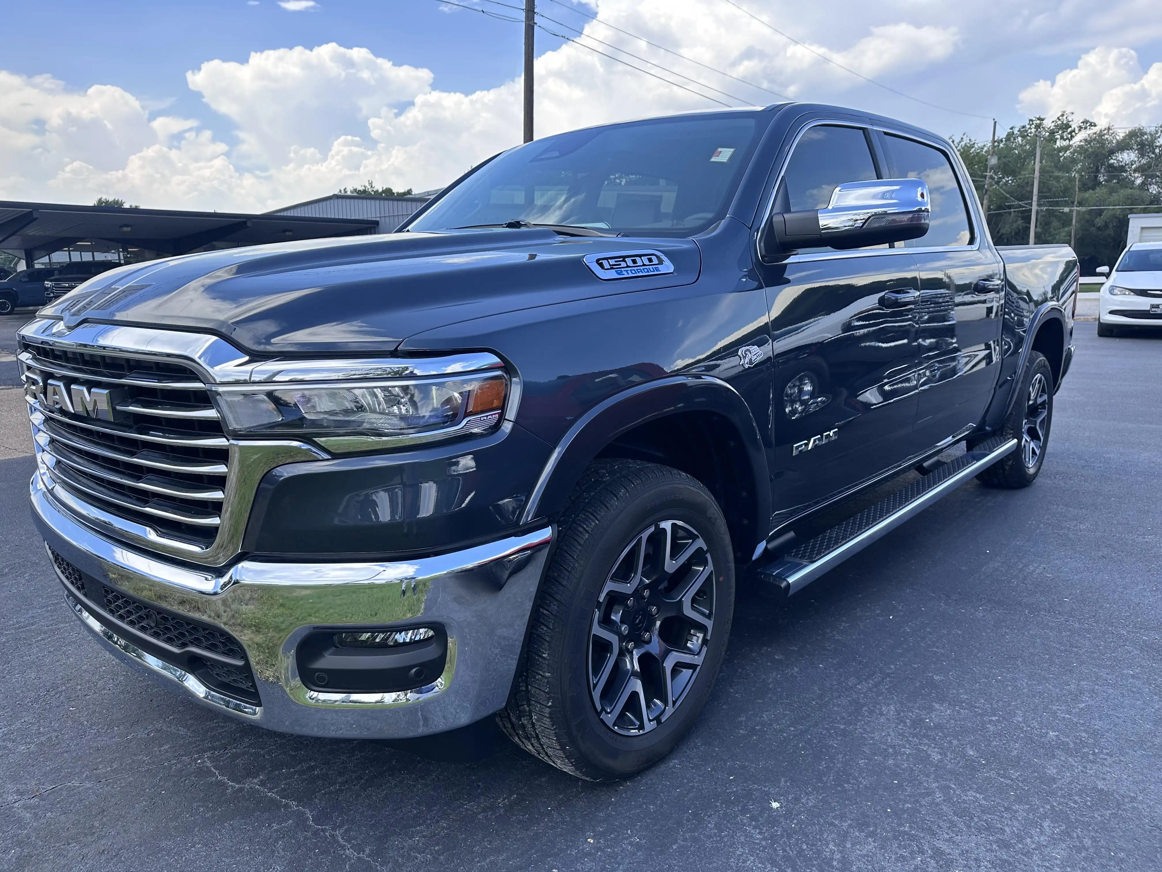 2026 RAM 1500 Laramie 4x4 Crew Cab 5'7's photo