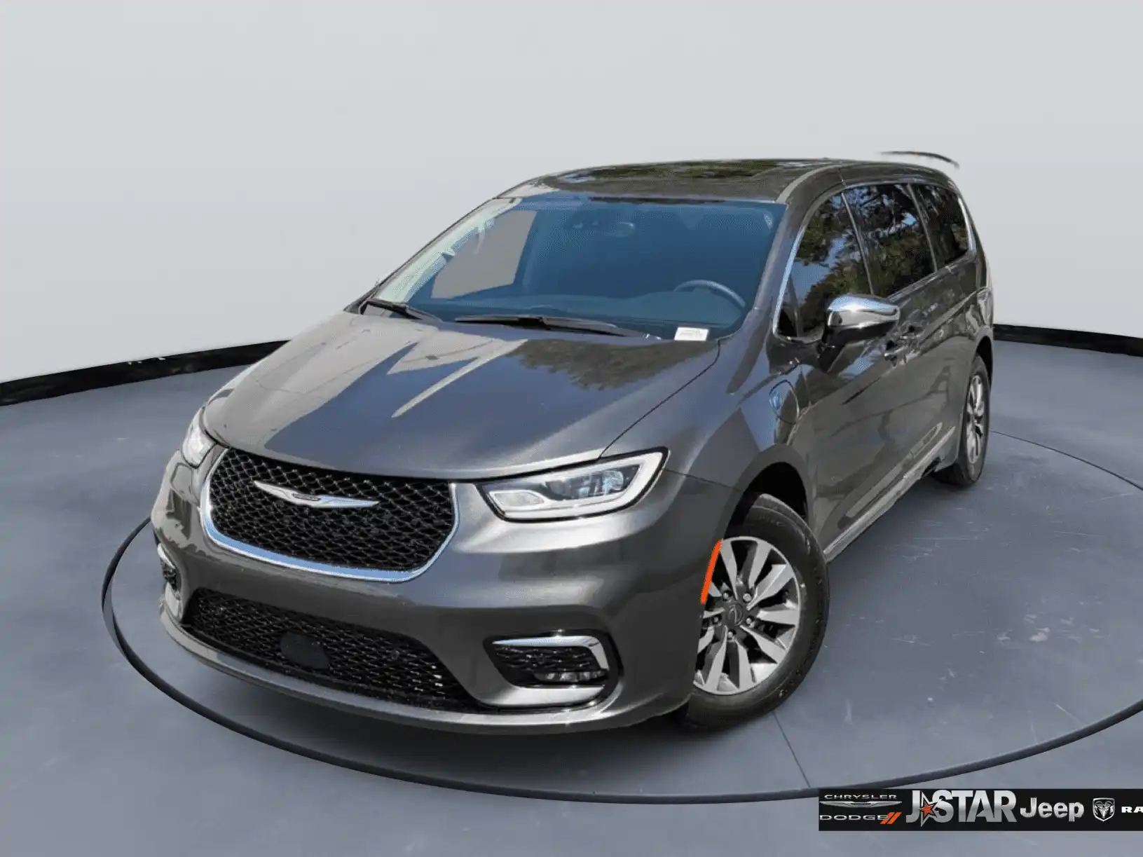 2023 Chrysler Pacifica Hybrid Limited Hybrid's photo