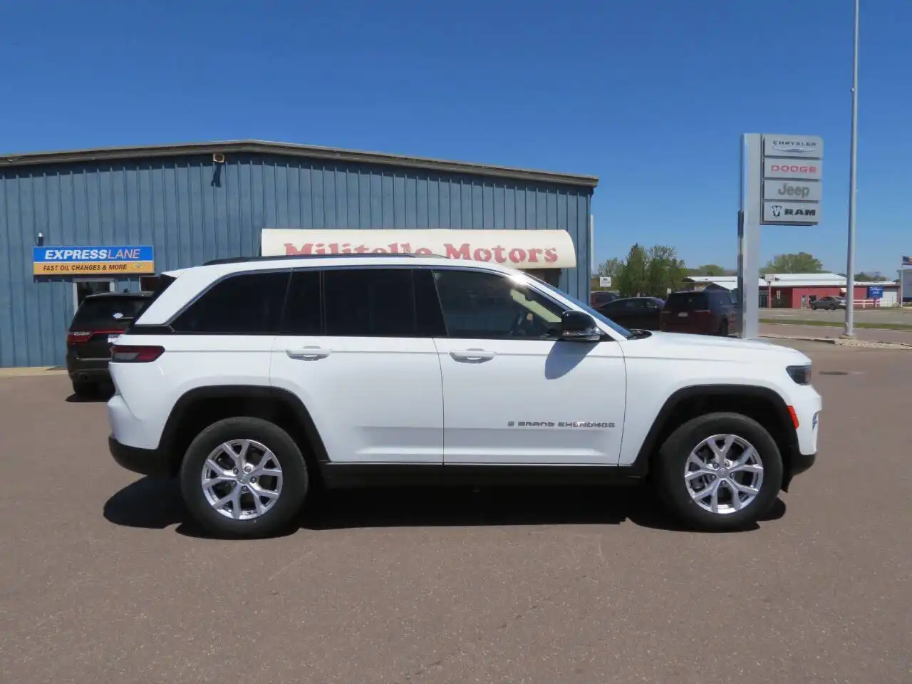 2022 Jeep Grand Cherokee Limited 4x4's photo