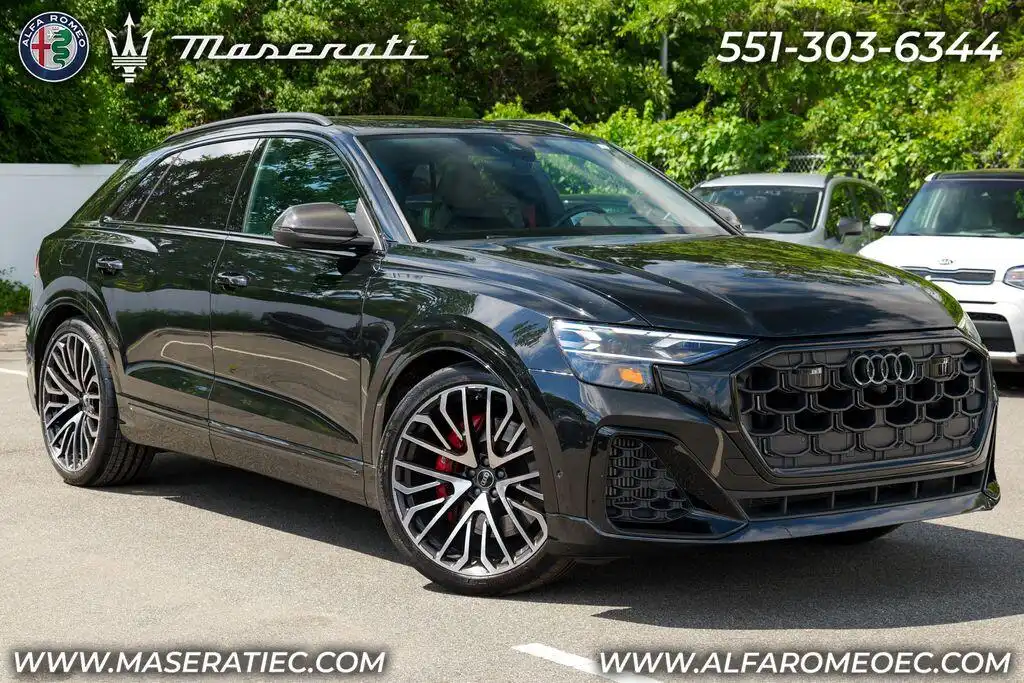 2025 Audi SQ8 Prestige quattro's photo