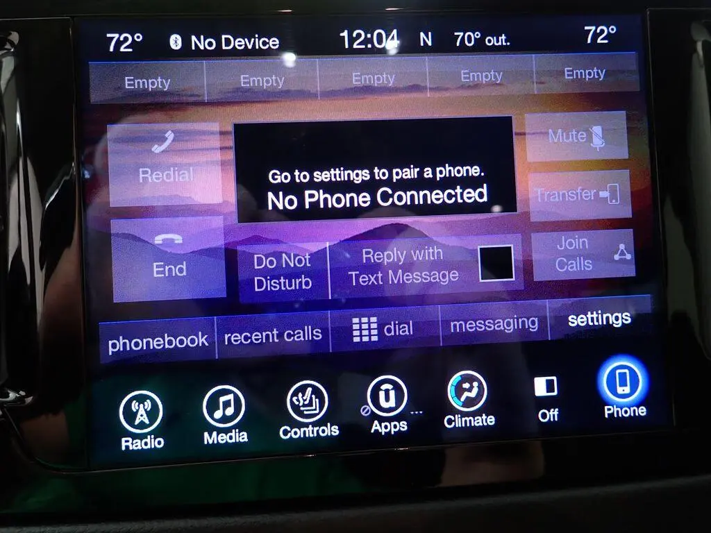 2017 Chrysler Pacifica Touring L photo 3