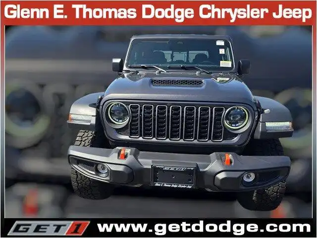 2026 Jeep Gladiator Mojave Auto's photo