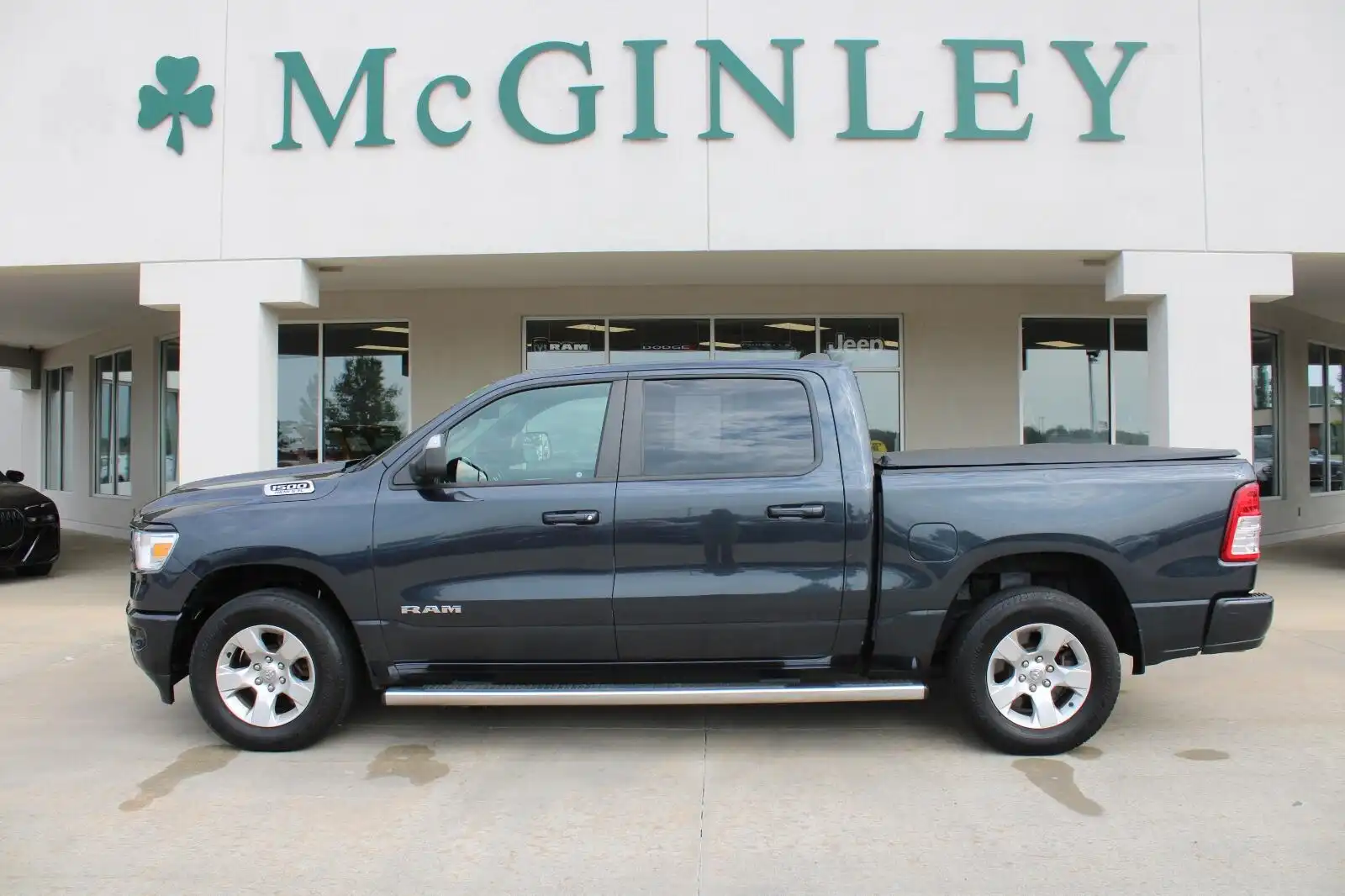 2019 RAM 1500 Big Horn/Lone Star 4WD Crew Cab 5'7's photo