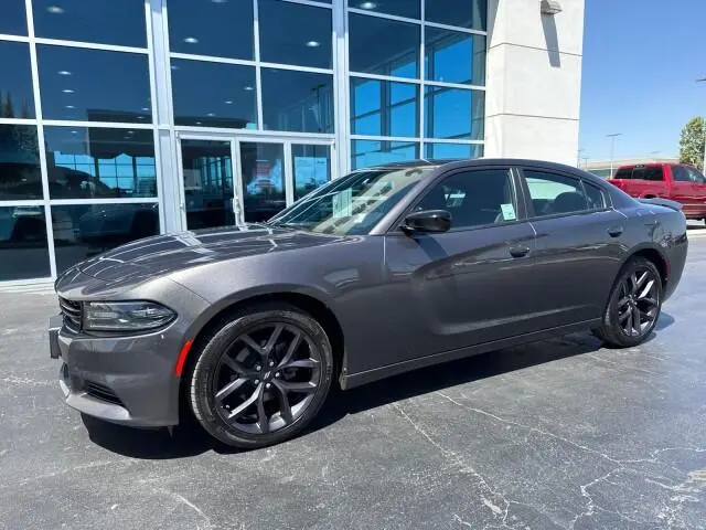 2020 Dodge Charger SXT photo 4