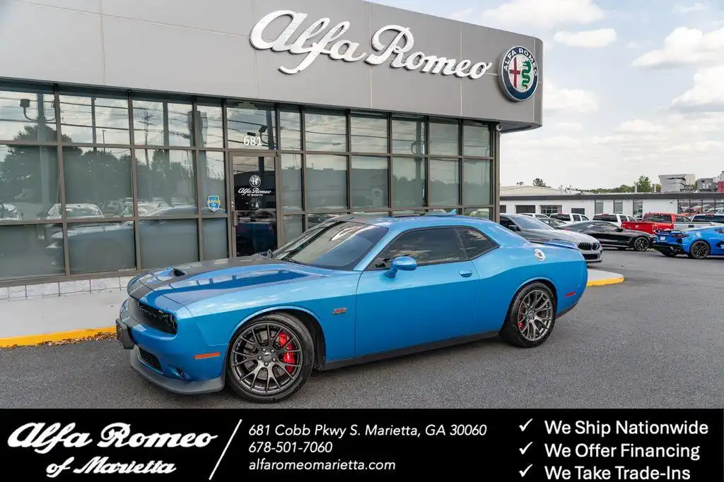 2015 Dodge Challenger SRT 392's photo