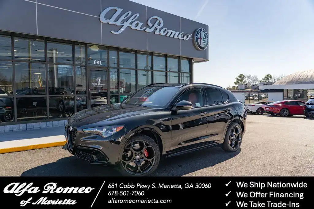 2025 Alfa Romeo Stelvio Stelvio AWD's photo